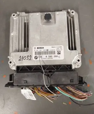 BMW 1 F20 F21 Engine control unit/module 8582280 0281031298