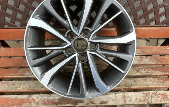 Toyota Corolla E90 R17 alloy rim 