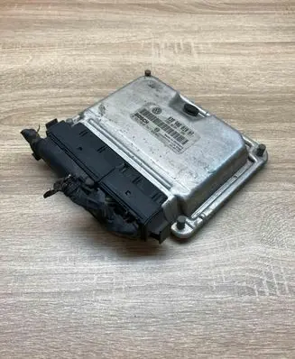 Seat Ibiza III (6L) Engine control unit/module ECU 038906019HT 0281010947
