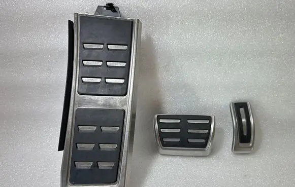Audi A6 S6 C7 4G Foot rest pad/dead pedal 4G8864777 RN24854 RN24852