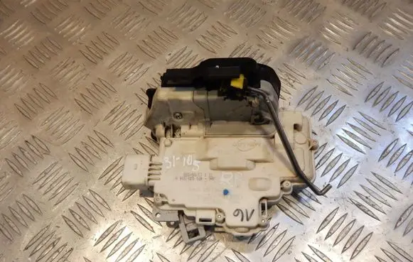 Audi A6 S6 C6 4F Rear door lock 4F0839016A 4F0839016 31105