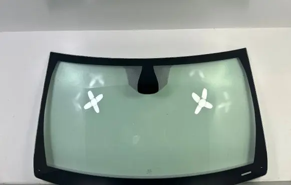 Jeep Grand Cherokee Front windscreen/windshield window 43R010242