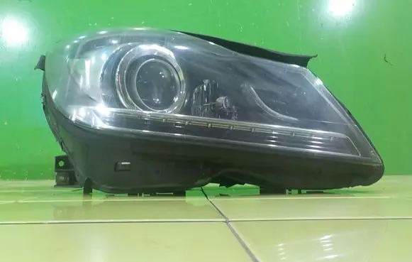 Mercedes-Benz C W204 Headlight/headlamp A2048203839