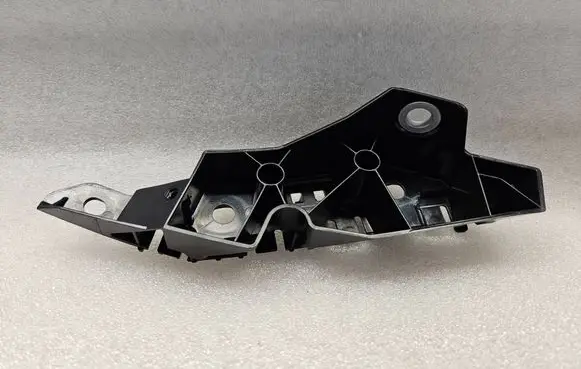Front bumper mounting bracket