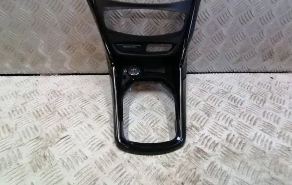 Ford B-MAX Gear shifter surround trim plastic