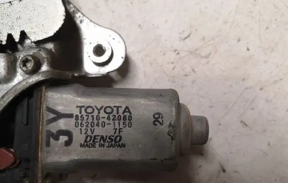 Toyota Avensis Verso Front door window regulator with motor 8571042080 0620401150