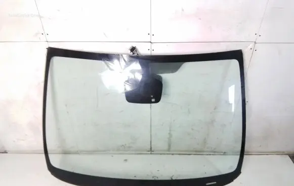 Opel Astra J Front windscreen/windshield window 