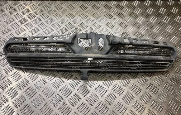Toyota Corolla E120 E130 Front bumper upper radiator grill 5311102330