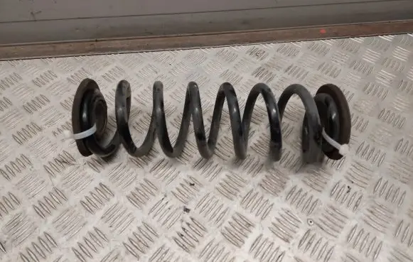 Audi Q3 F3 Rear coil spring