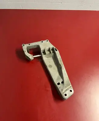 BMW X3 F25 Gearbox mounting bracket 6786567 22316786567 13807410