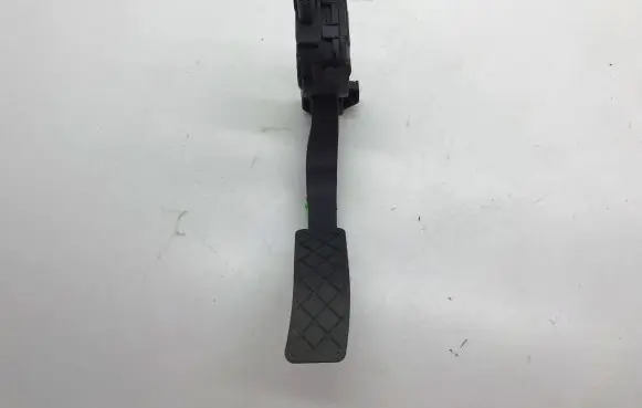 Audi A7 S7 4G Accelerator throttle pedal 8K1723523A 29112012 6PV00950521