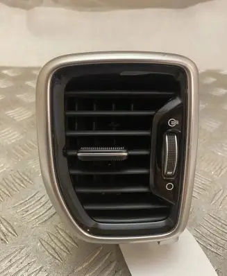KIA Sportage Dashboard side air vent grill/cover trim 97480F1BB0SA1