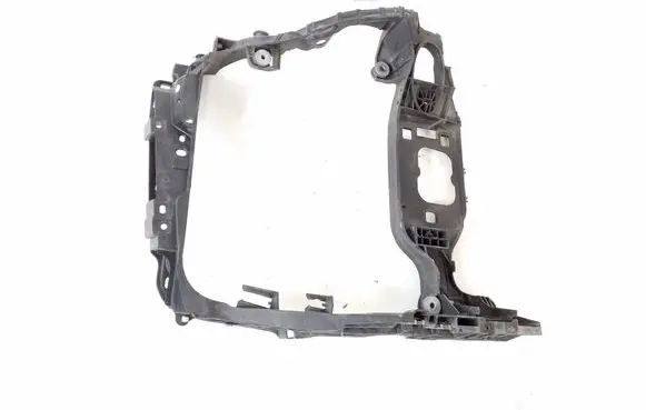 Porsche Macan (95B) Intercooler pipe mounting bracket 95B805594