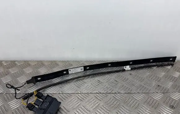 BMW M5 F90 Trunk lid opening control unit 10237711 5A08BD4 7391042