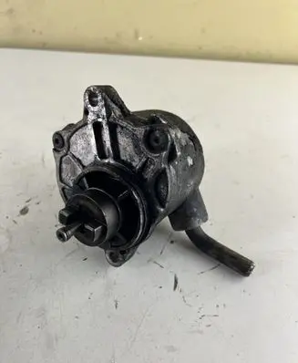 Jeep Grand Cherokee (WJ) Vacuum pump A6230065 A623006