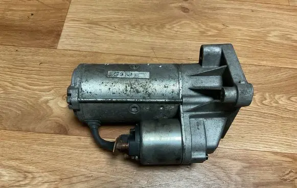Renault Trafic II (X83) Starter motor 220436