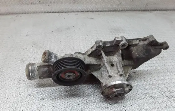 Mercedes-Benz Sprinter W906 Water pump