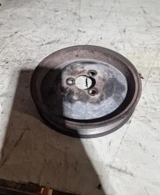 Volkswagen Transporter - Caravelle T4 Power steering pump pulley 