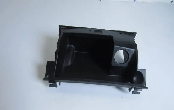 Mercedes-Benz E W211 Car ashtray a2116802852-merc1 a211680252