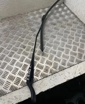 Citroen Berlingo Front wiper blade arm