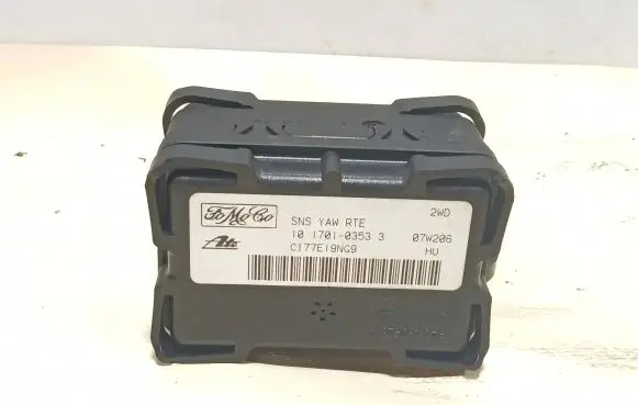 Volvo V50 ESP acceleration yaw rate sensor 10170103533 07W206 C177E19NG9