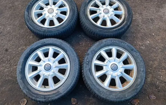Hyundai Elantra R15 alloy rim 