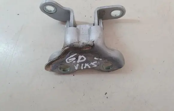 Toyota Avensis T270 Rear door upper hinge