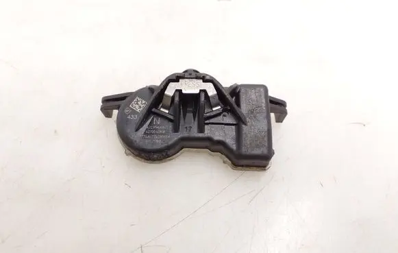 Renault Megane IV Tire pressure sensor A2C99668703 407004CB0B