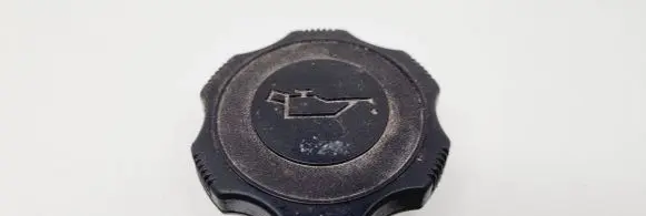 Mazda 2 Oil filler cap 