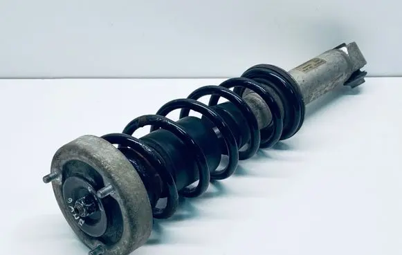 BMW 6 E63 E64 Rear shock absorber with coil spring 6766773 6753810 33526753810