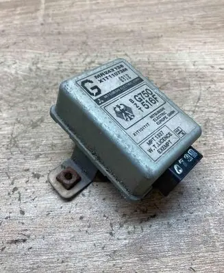 Mitsubishi Colt Other control units/modules MR243138 X1T11073M