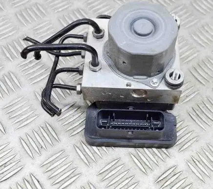 Mercedes-Benz A W176 ABS Pump A0004311500 2265106513