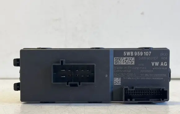 Audi Q2 - Tailgate/trunk control unit/module 5WB959107