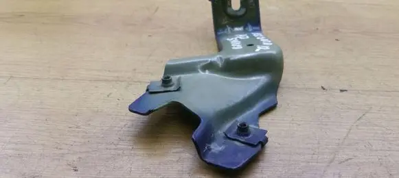 Opel Insignia A Fender mounting bracket