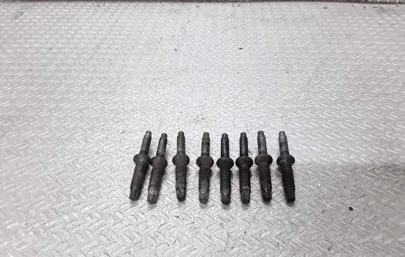 Volvo V50 Fuel Injector clamp holder