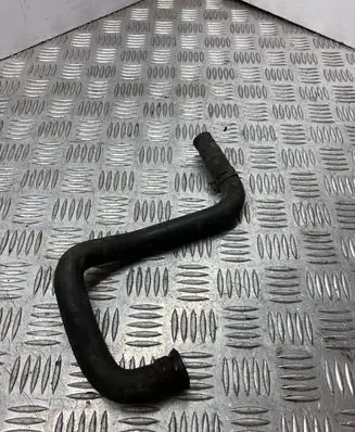 Volkswagen PASSAT B6 Engine coolant pipe/hose