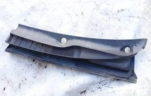 Toyota Yaris Wiper trim 557820D010