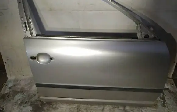 Skoda Superb B5 (3U) Front door pilkos