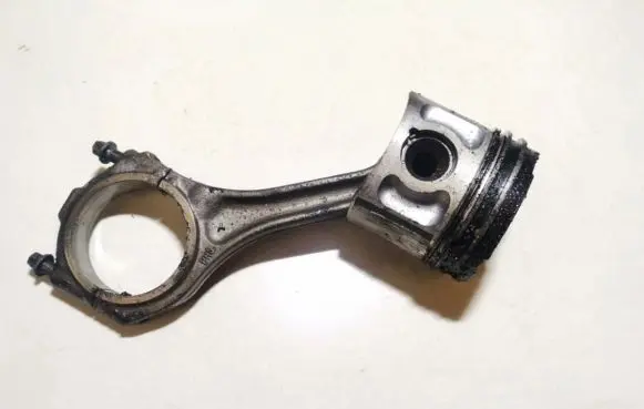 Piston with connecting rod
