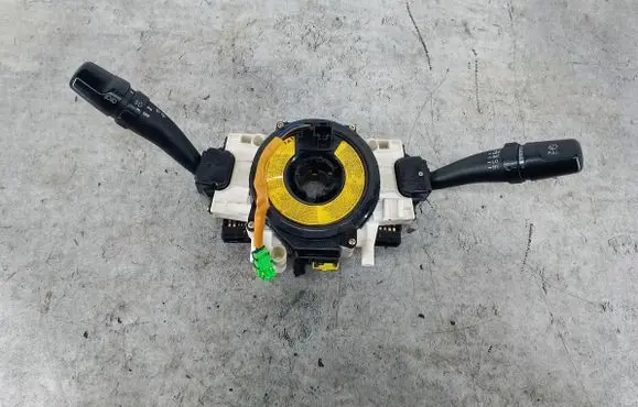 KIA Cerato Wiper turn signal indicator stalk/switch 