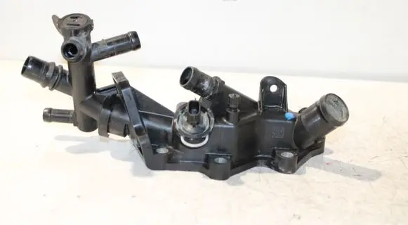 Dacia Sandero II Thermostat/thermostat housing 110606217R