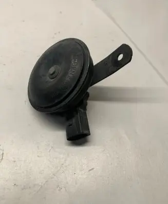Volkswagen Jetta VII Horn signal 17A951115A 17A951115
