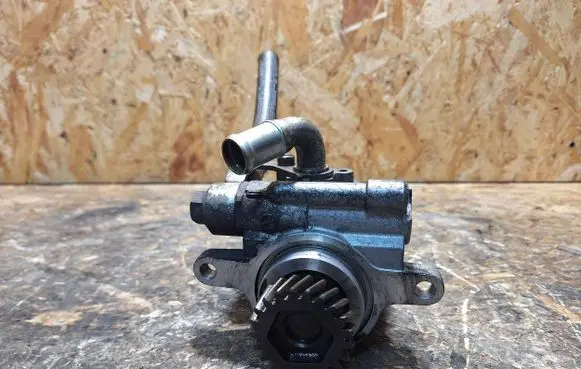 Mitsubishi Canter Power steering pump 4M42