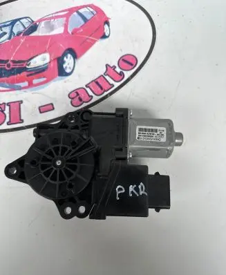 KIA Ceed Front door window regulator motor 82450A2010