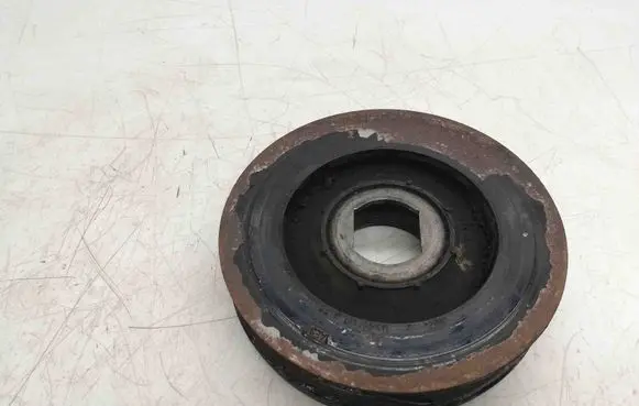Nissan X-Trail T31 Crankshaft pulley 8200361247