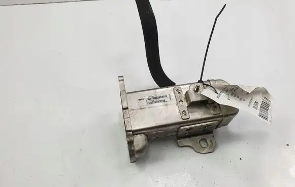Peugeot 3008 I EGR valve cooler V29004027