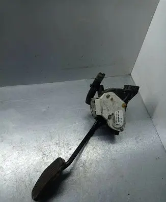 Volvo XC90 Accelerator throttle pedal 30683521