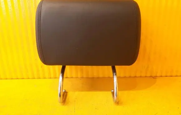 Mercedes-Benz CL C140 Front seat headrest 