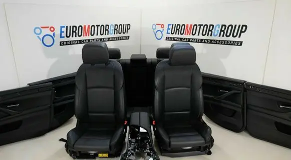 Seat set