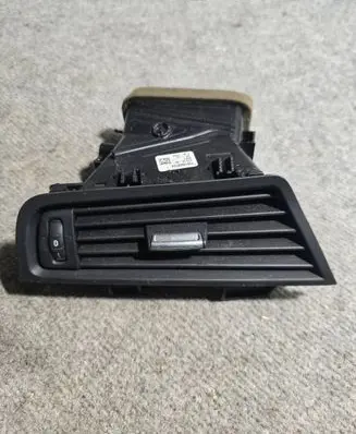 BMW 5 F10 F11 Dashboard side air vent grill/cover trim 9166893 9166887